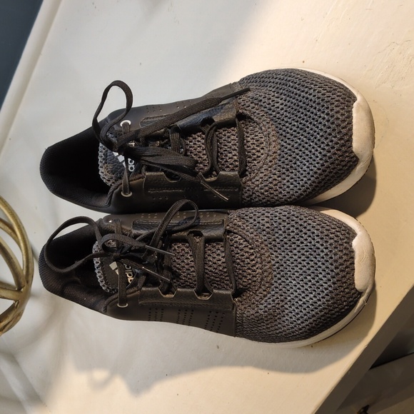 Adidas running shoes - Picture 2 of 6